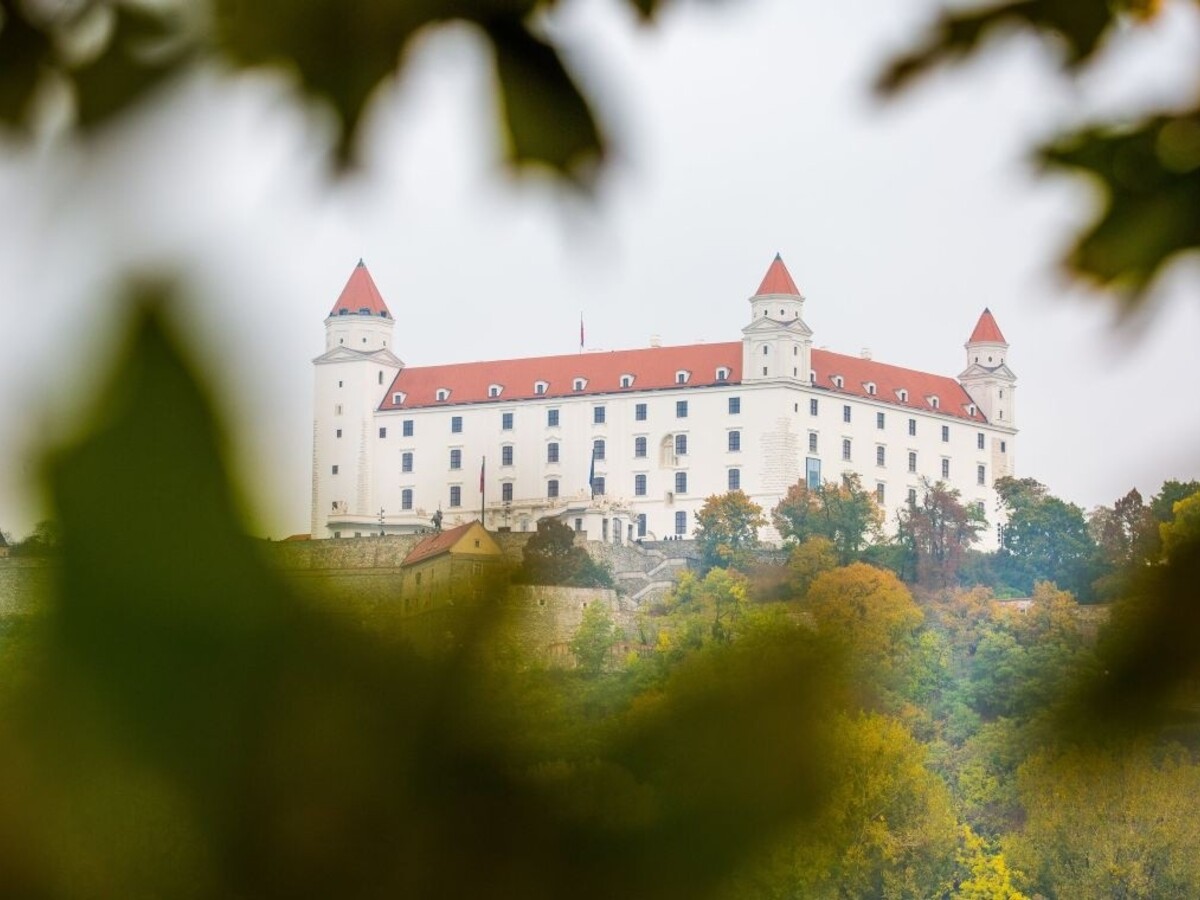 Bratislavský hrad ilu 1140 px (SITA/Marko Erd)
